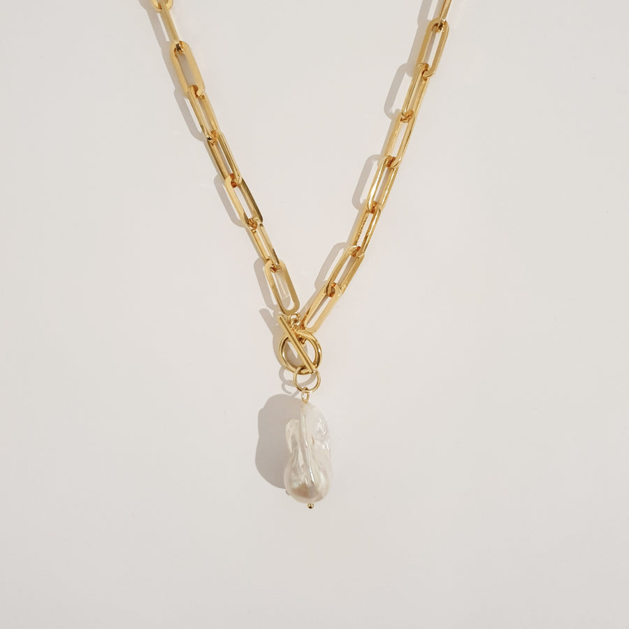Quinn Necklace - Pearl